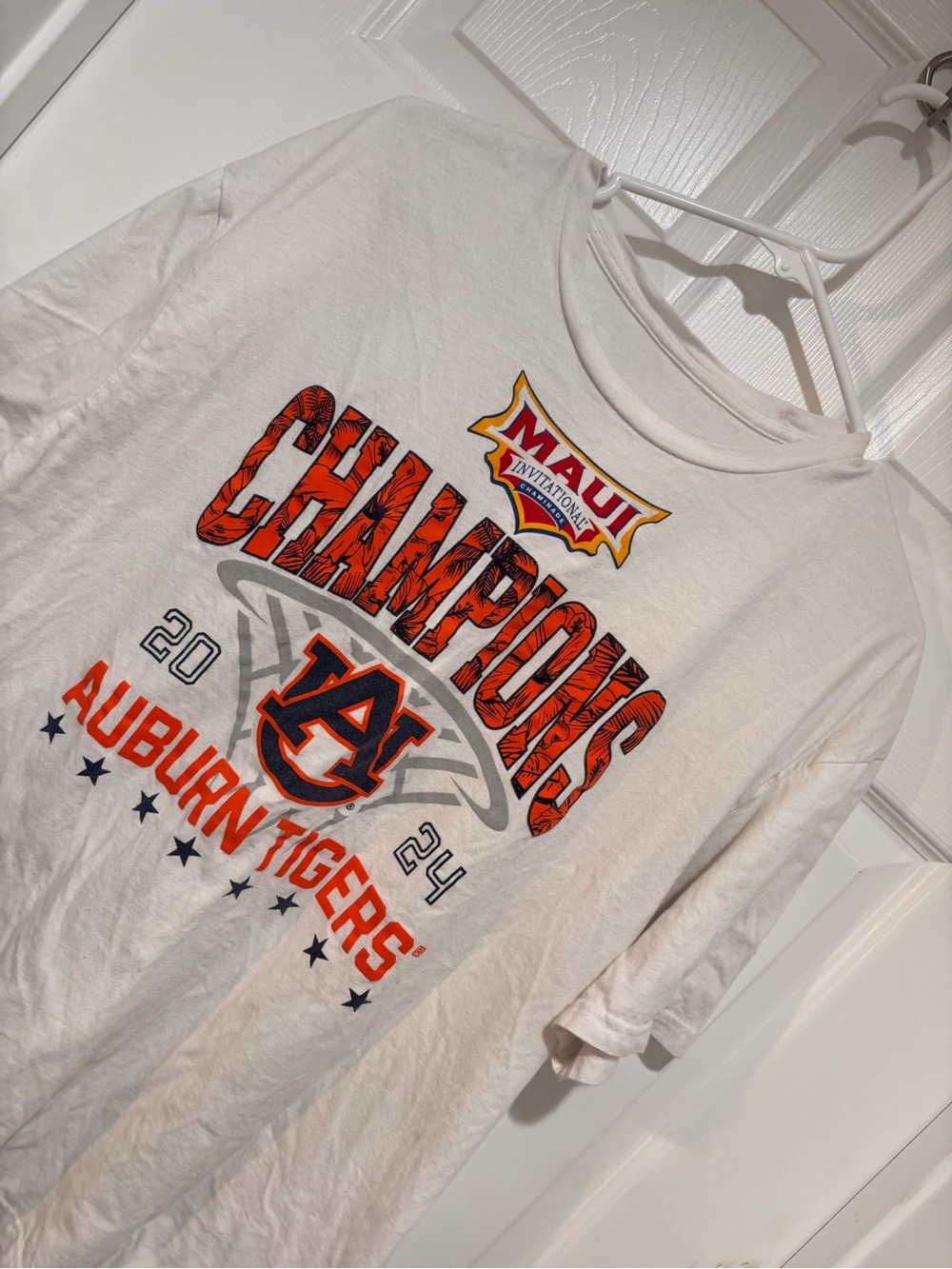 Auburn Tigers 2024 Maui Invitational Champions Graphic Tee